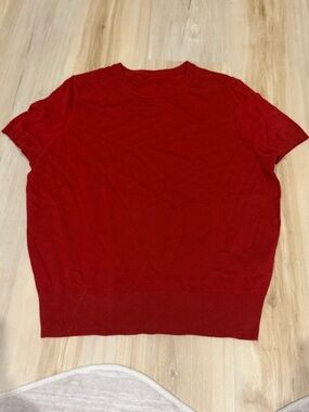 Red Short Sleeve Knit Top